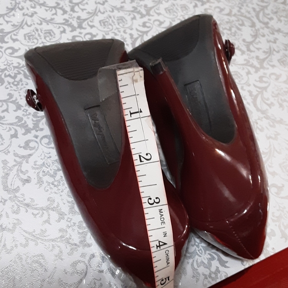 American Eagle Burgundy Heels - Picture 5 of 11